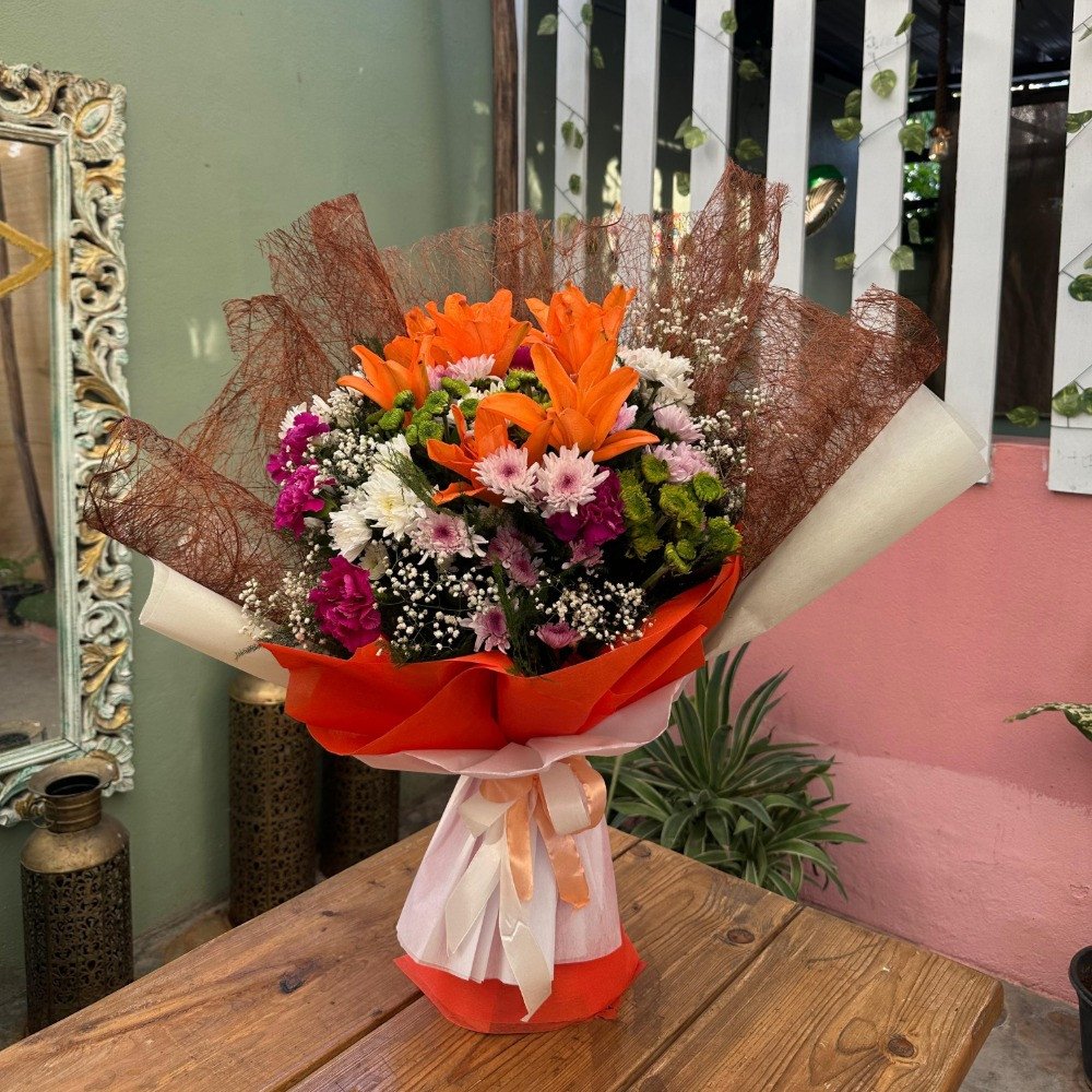 PREMIUM MIXED FLOWER BOUQUET