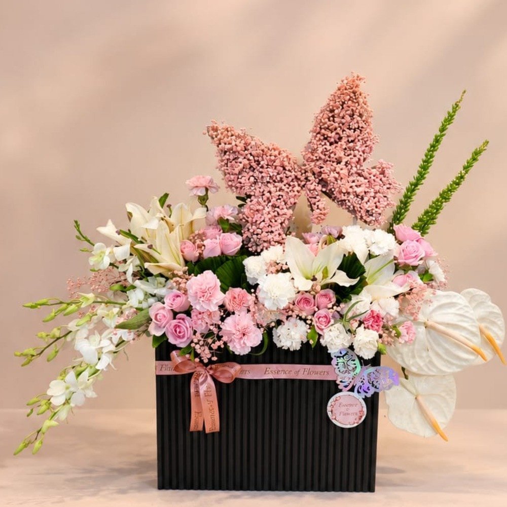 Luxury Pink & White Floral Box Arrangement ✨