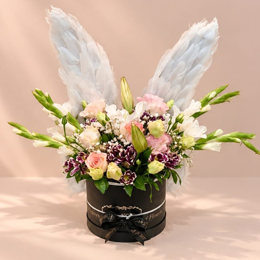 Elegant Floral Hatbox Arrangement 🤍✨