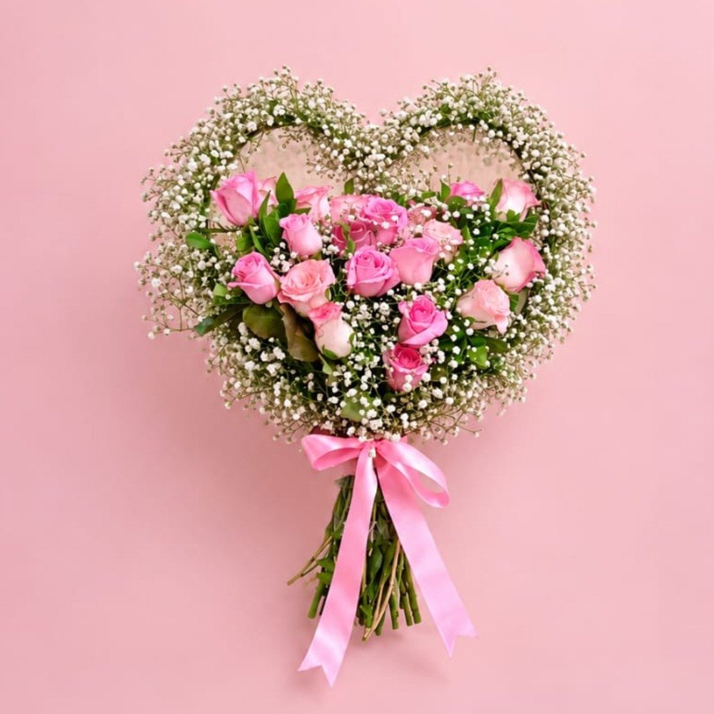 💗 Pink Rose Heart Bouquet